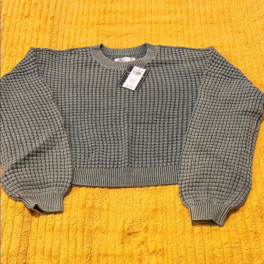 Hollister Women's Crop Sweater